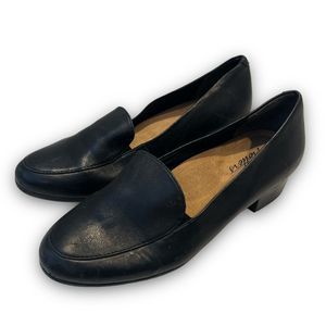 Trotters Monarch Women’s Loafers Size 6.5 NWOT